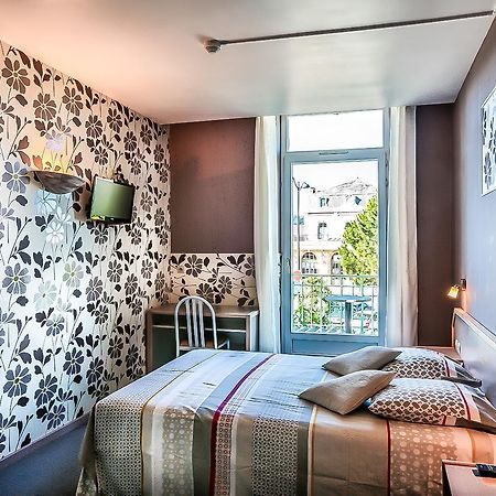 Hotel Le Terminus Villeneuve-sur-Lot Esterno foto